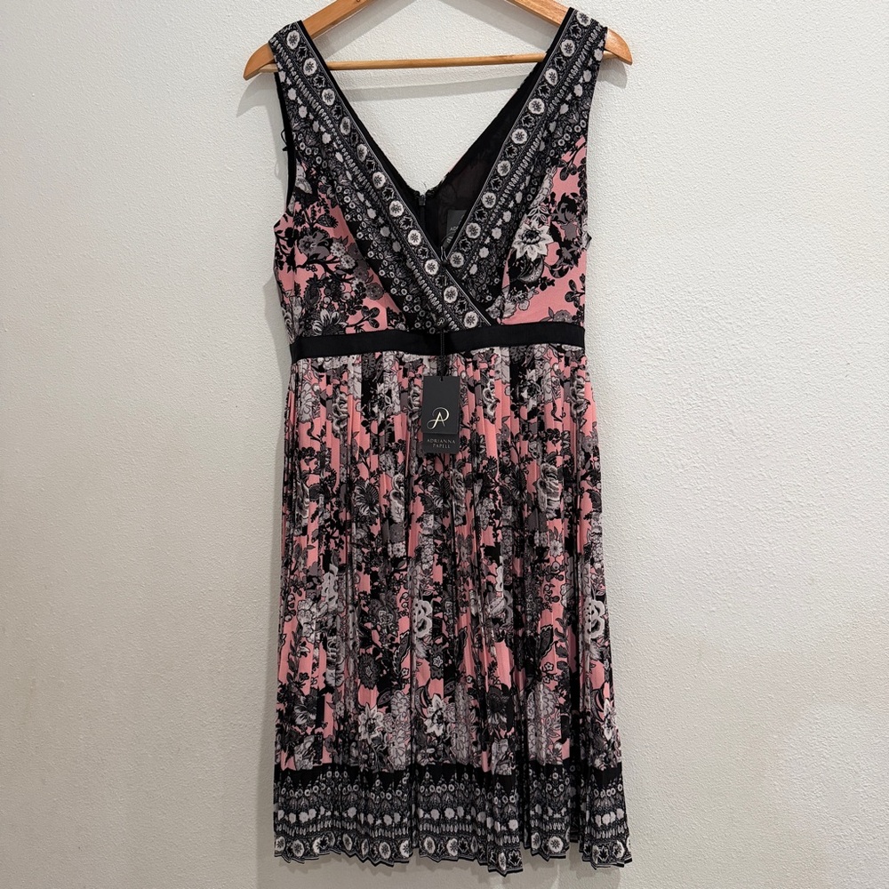 NEW Adrianna Papell Pink Black Floral Pleated V-Neck Midi Dress Size 6